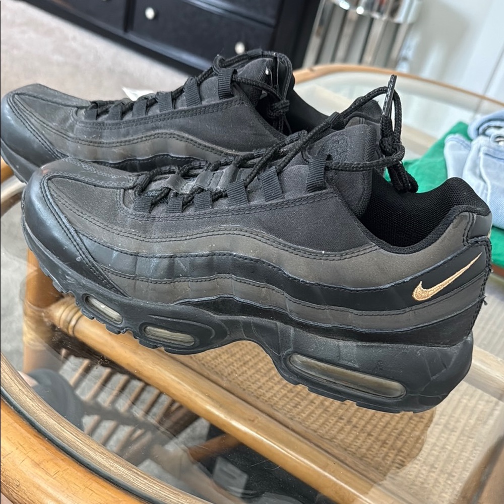 Nike Air Men's Black and Gold Sneakers